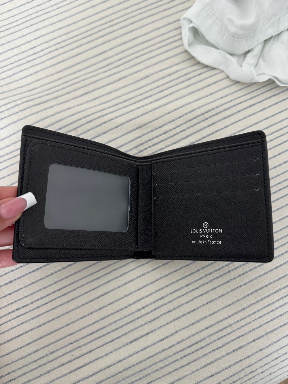 Graphite Damier Men’s Wallet - Picture 3 of 4